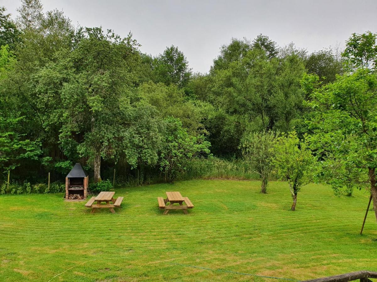 Alojamiento Con Jardin Y Barbacoa Onís Eksteriør billede